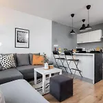 Superapart Saska 66 *