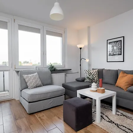 Superapart Saska 66 *