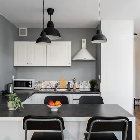 Superapart Saska 66 *