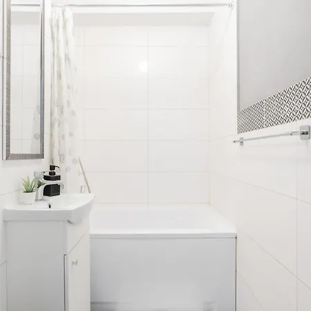 Superapart Saska 66