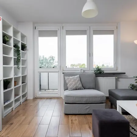 Superapart Saska 66 * Warsaw